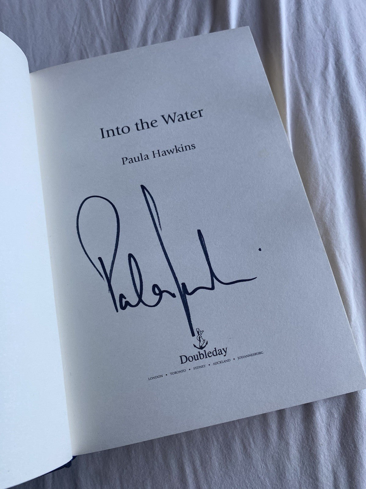 PAULA HAWKINS Into The Water SIGNED 1st Edition UK Hardback Book