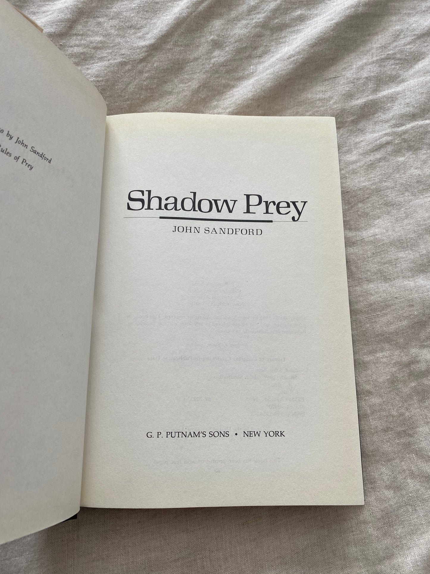 Shadow Prey (Lucas Davenport Series #2)