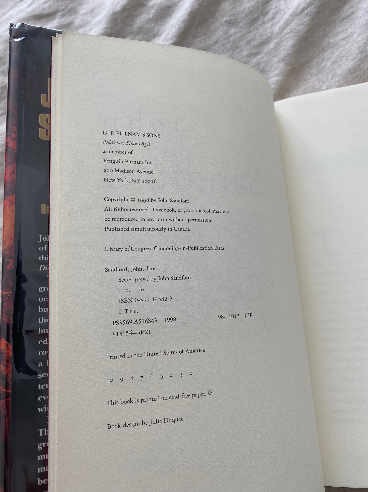 Secret Prey (Lucas Davenport Series #9)