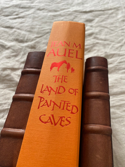 The Land of Painted Caves (Earth's Children Series #6)