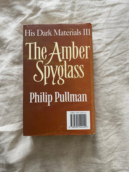 The Amber Spyglass (His Dark Materials Series #3)