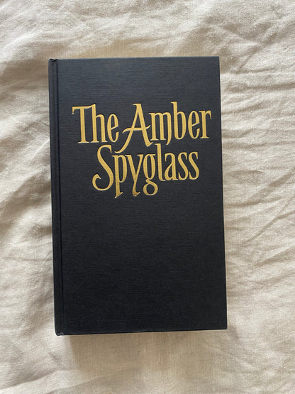 The Amber Spyglass (His Dark Materials Series #3)