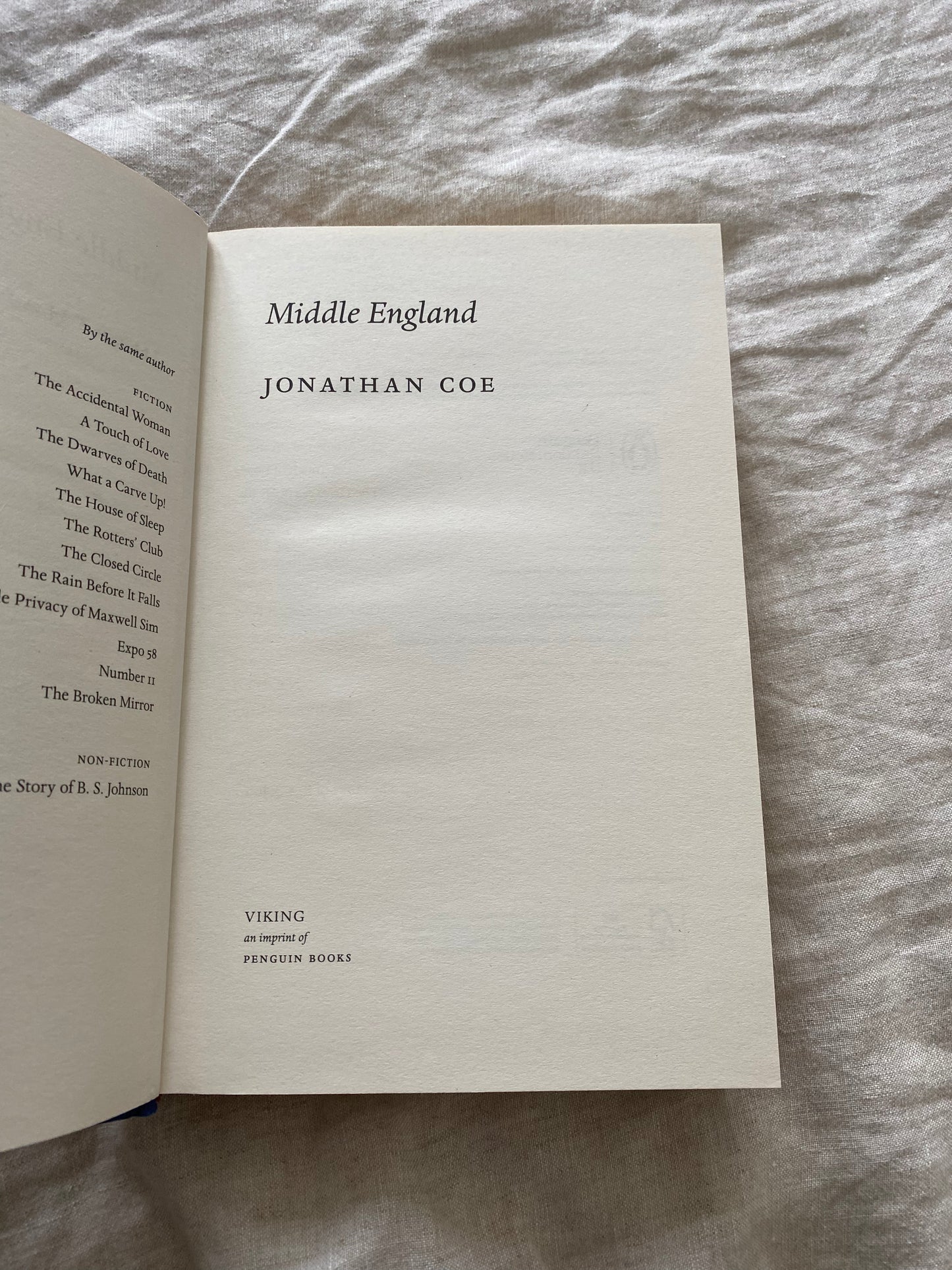 Middle England (The Rotters' Club Series #3)
