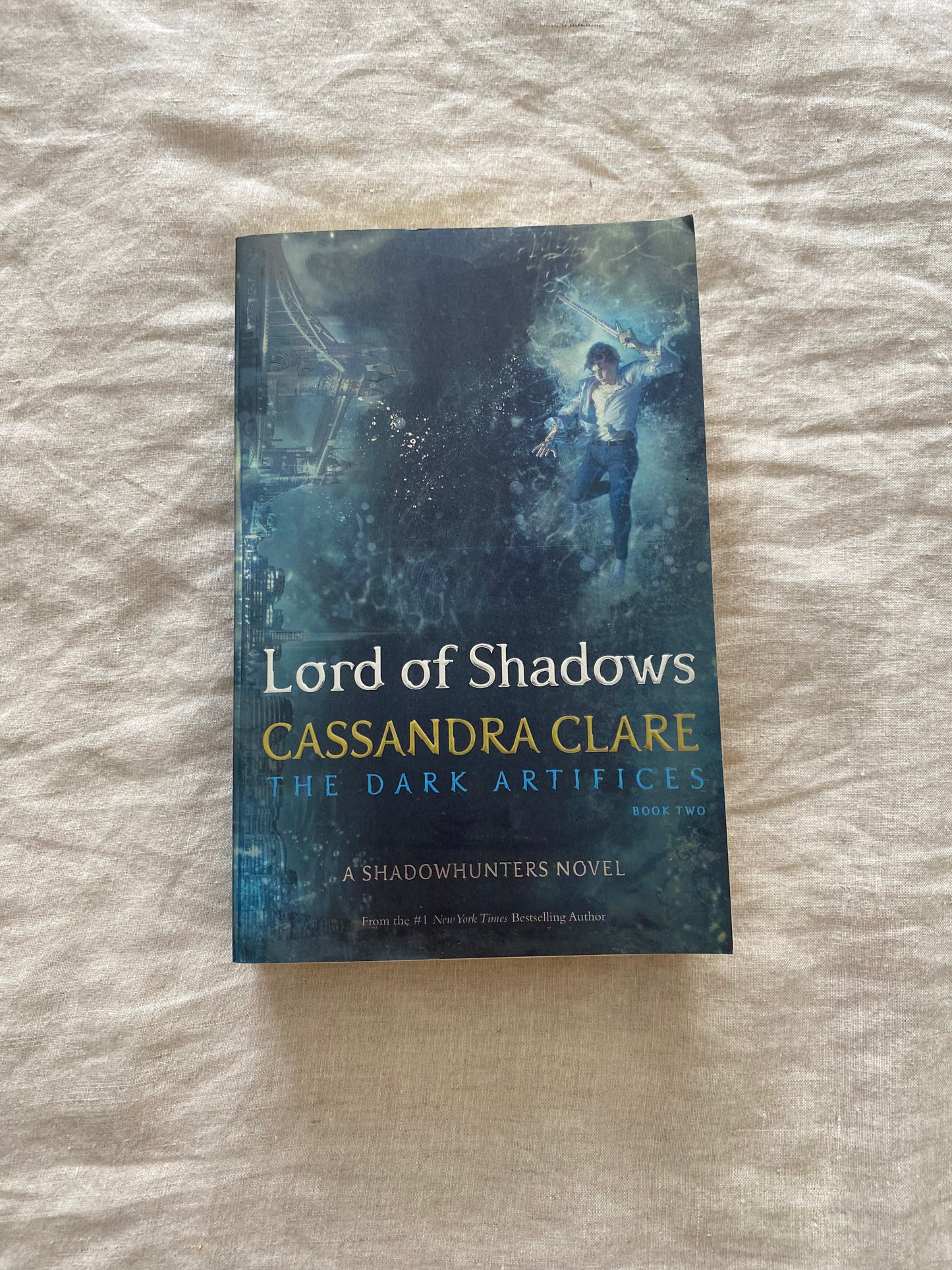 Lord of Shadows (The Dark Artifices Series #2)