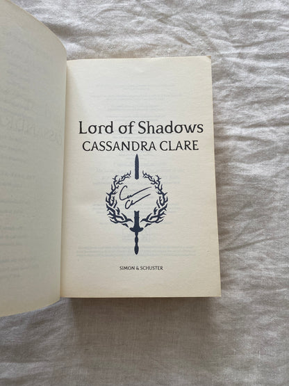 Lord of Shadows (The Dark Artifices Series #2)