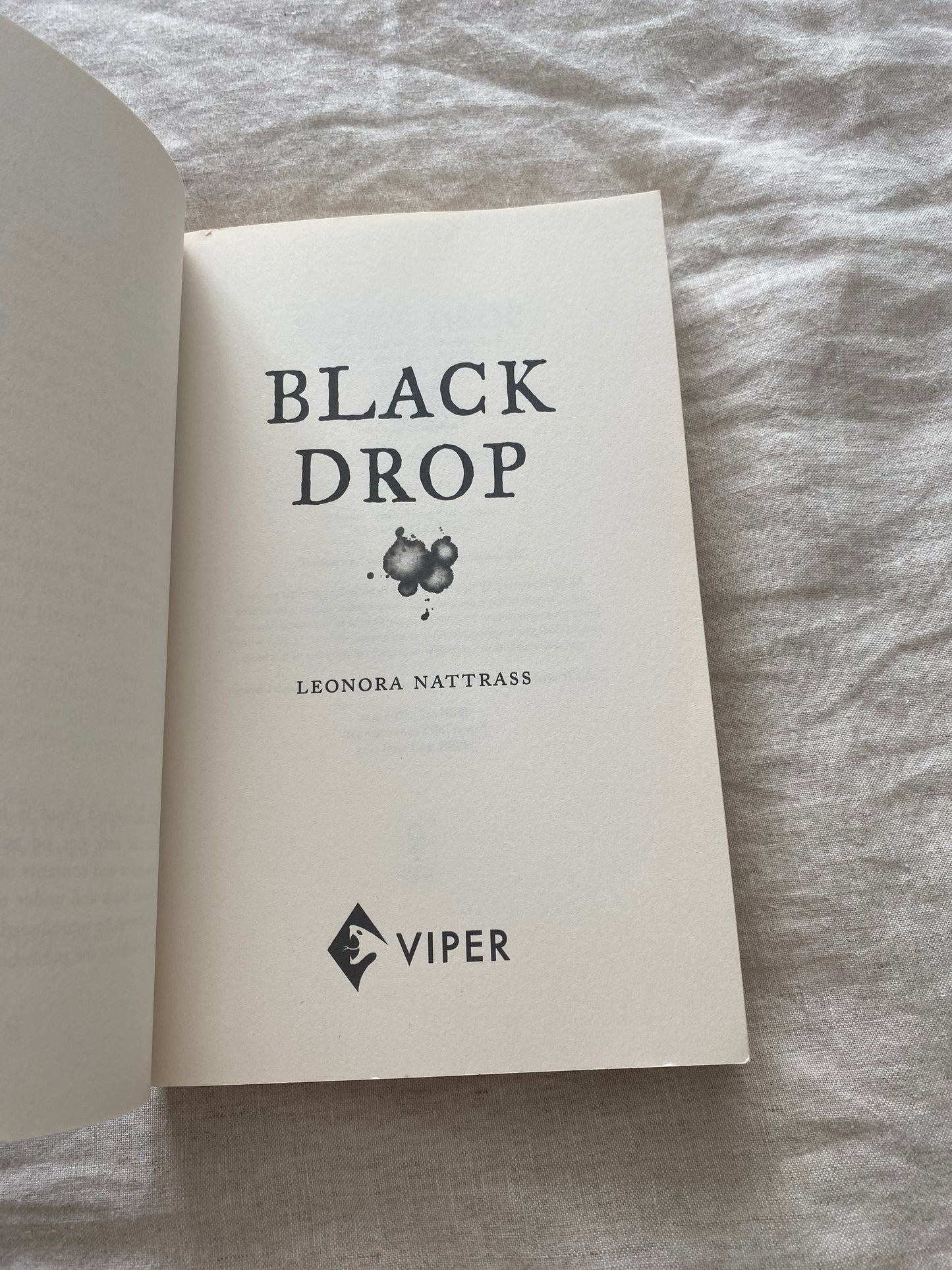 Black Drop (Laetitia Rodd Mysteries #1)