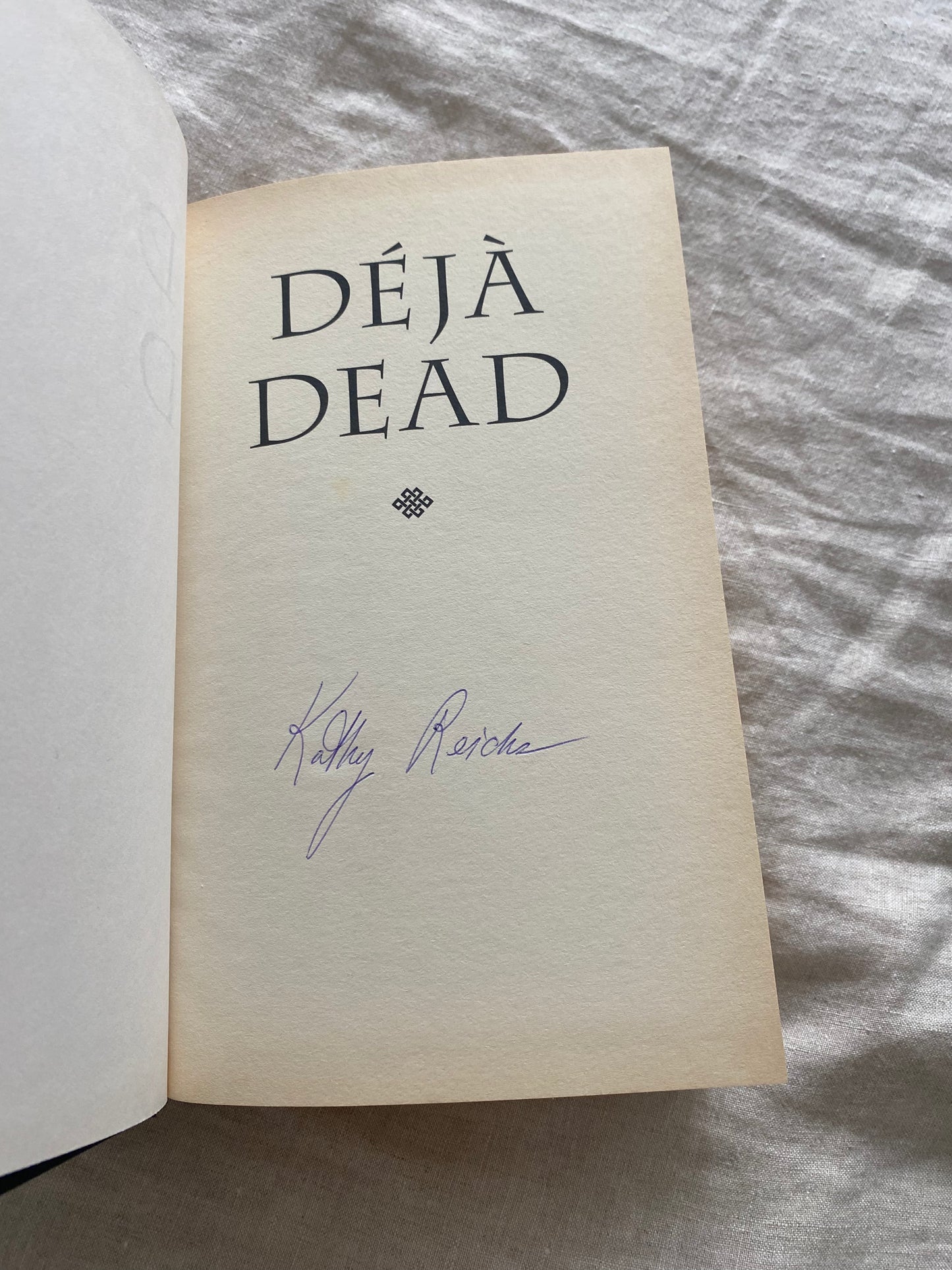 Déjà Dead (Temperance Brennan Series #1)