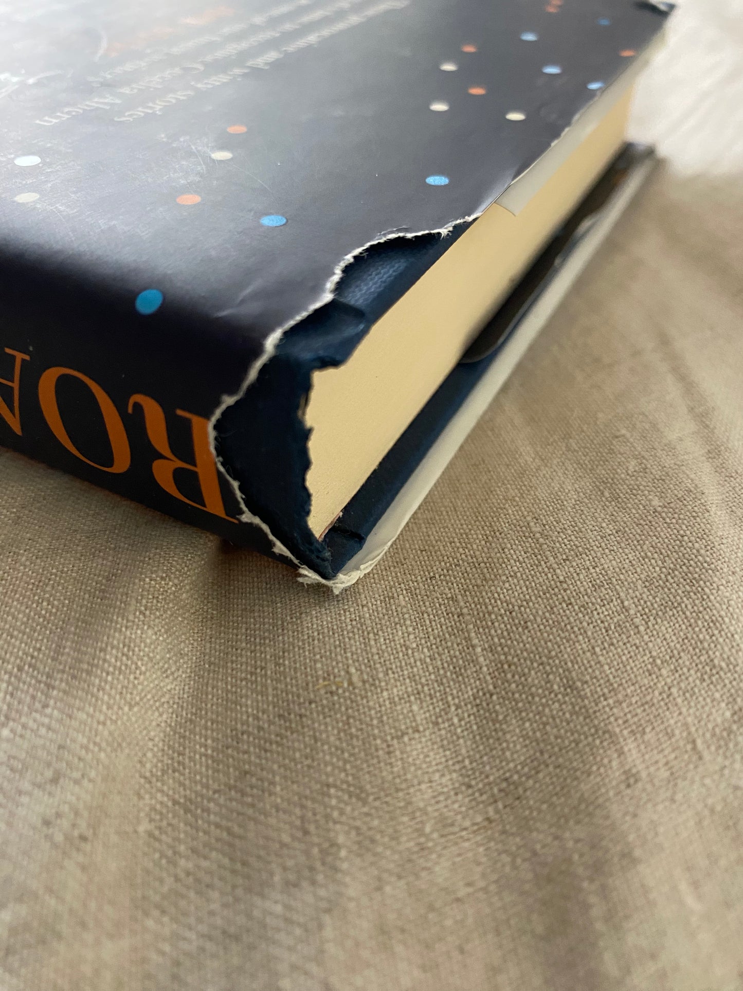Roar; Thirty Women, Thirty Stories