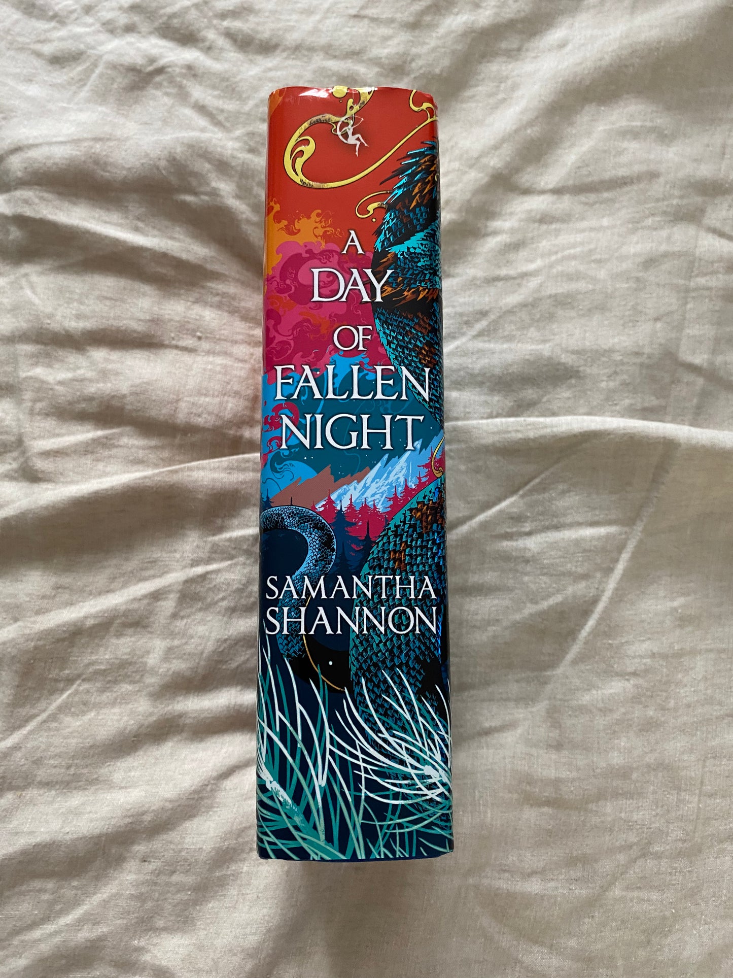A Day of Fallen Night (Roots of Chaos Series #2)