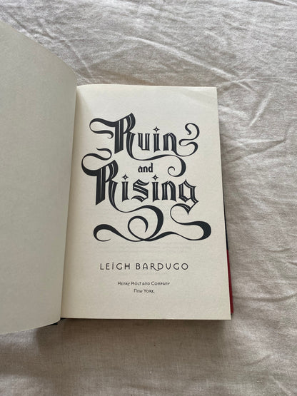 Ruin and Rising (The Shadow and Bone Trilogy #3)
