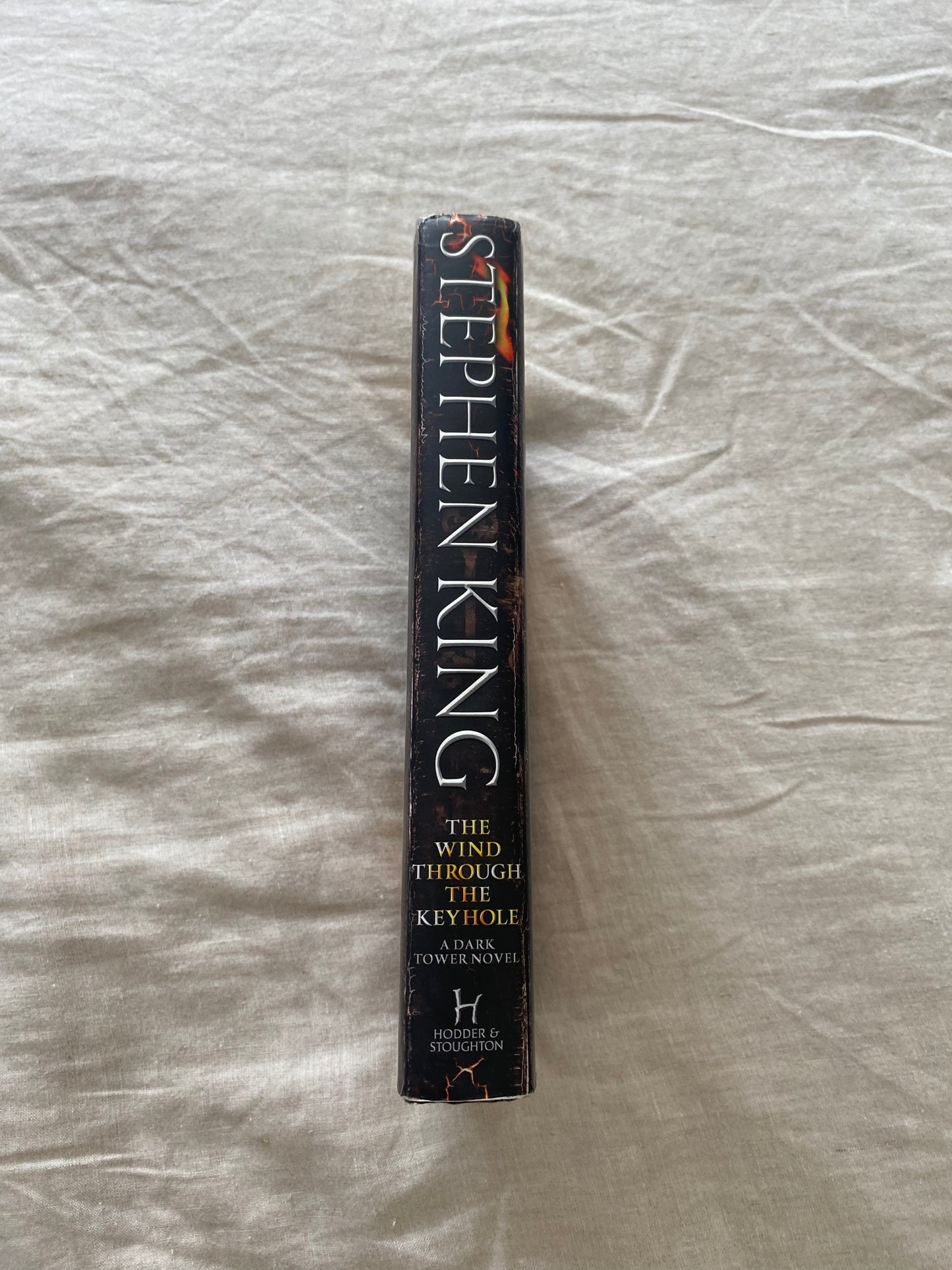 The Wind Through the Keyhole (The Dark Tower Series #4.5)