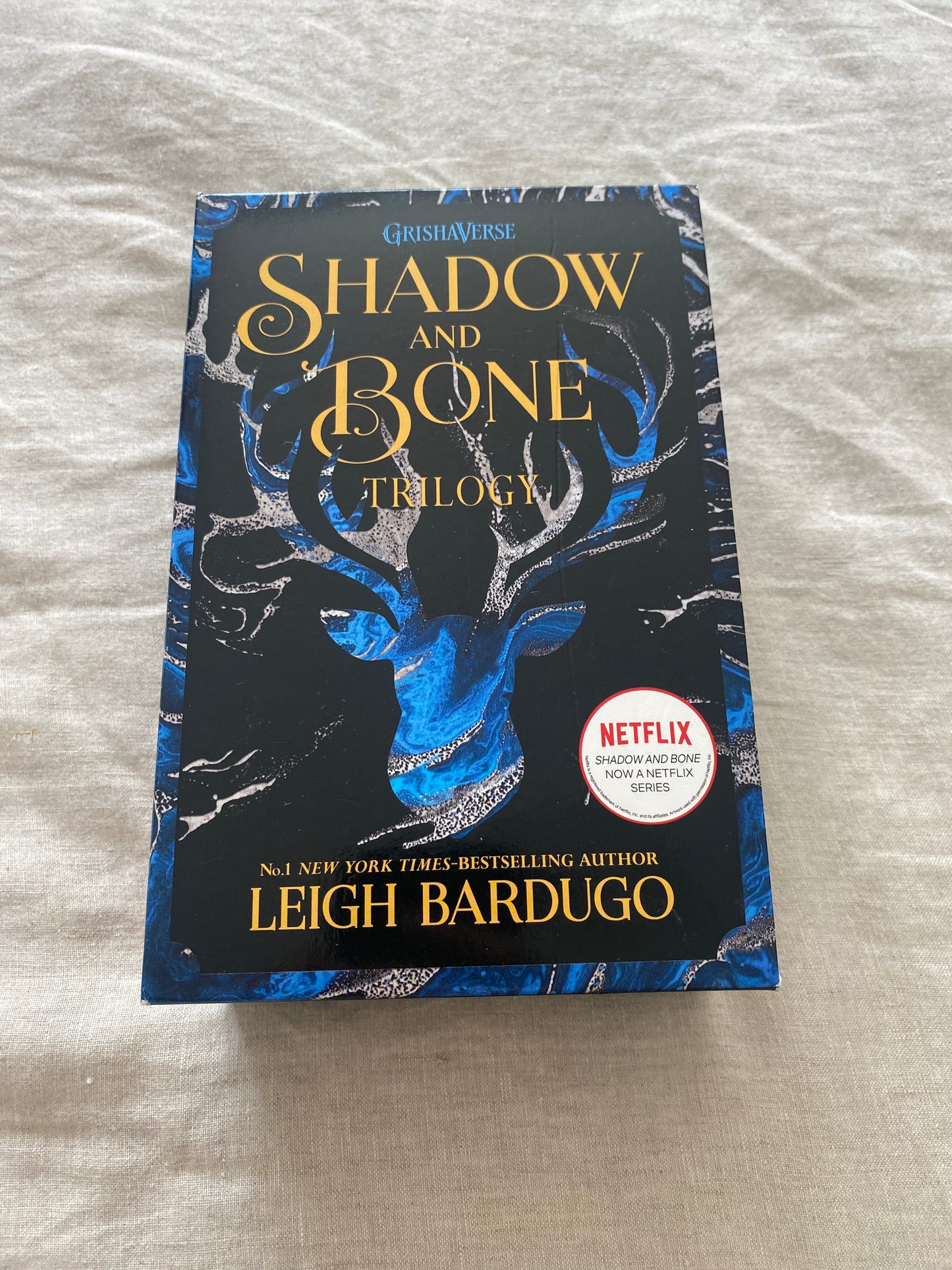 Shadow and Bone Trilogy Boxed Set (The Grishaverse Series #1-3)