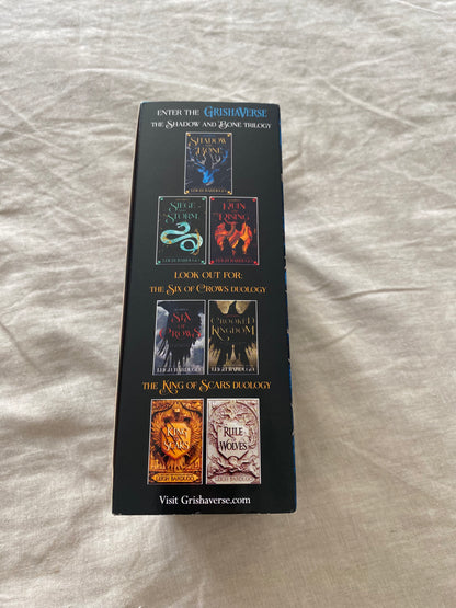 Shadow and Bone Trilogy Boxed Set (The Grishaverse Series #1-3)