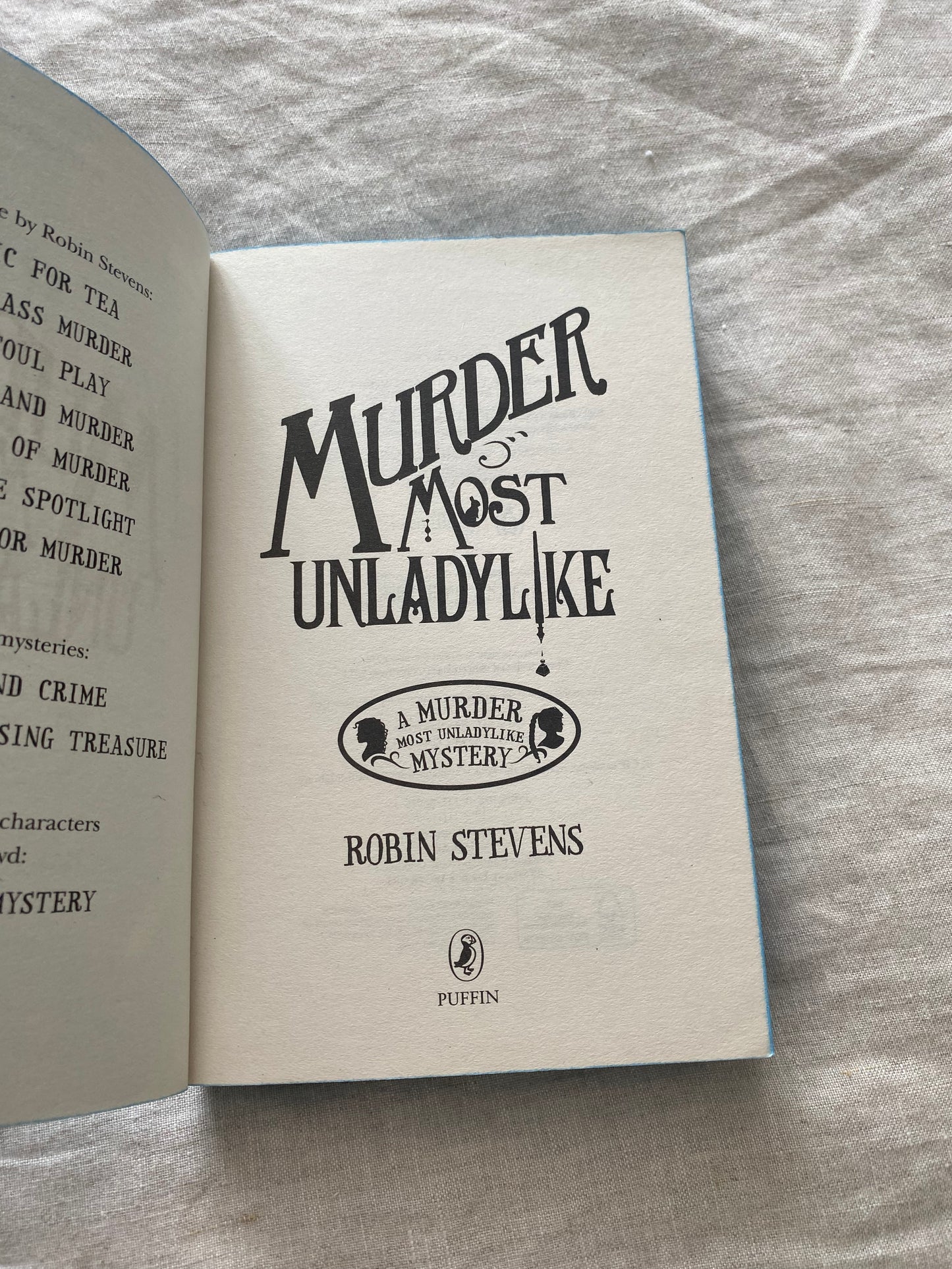 Murder Most Unladylike (A Murder Most Unladylike Series #1)