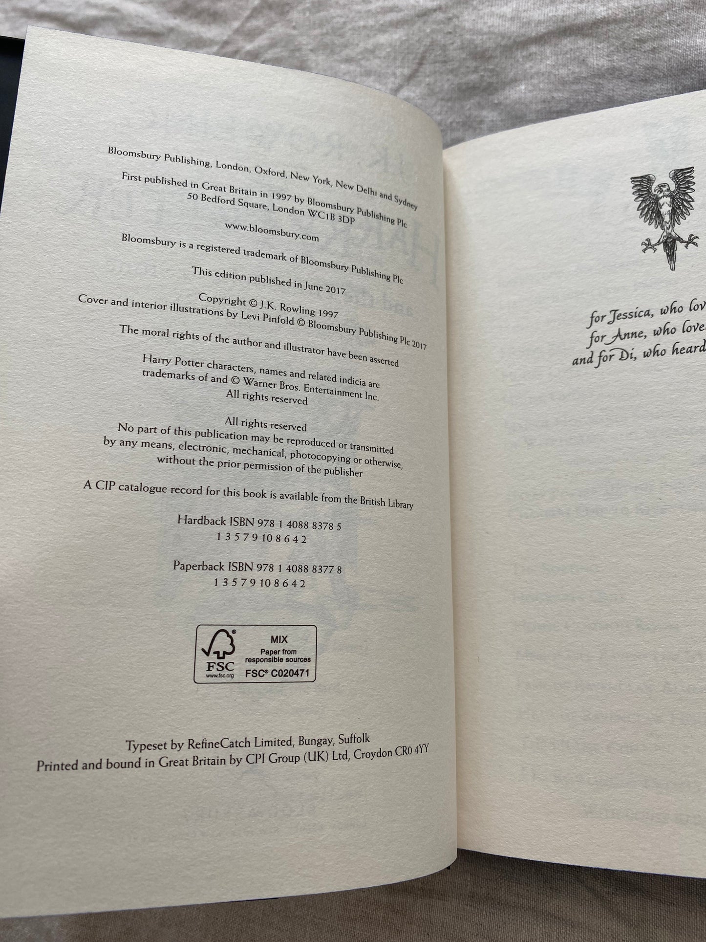 Harry Potter and the Philosopher's Stone - Ravenclaw Edition (Harry Potter House Editions)
