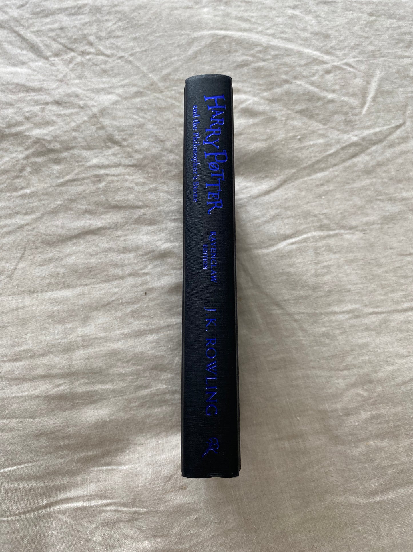 Harry Potter and the Philosopher's Stone - Ravenclaw Edition (Harry Potter House Editions)