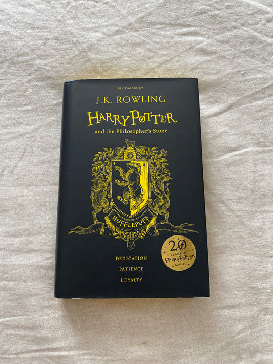 Harry Potter and the Philosopher's Stone - Hufflepuff Edition (Harry Potter House Editions)