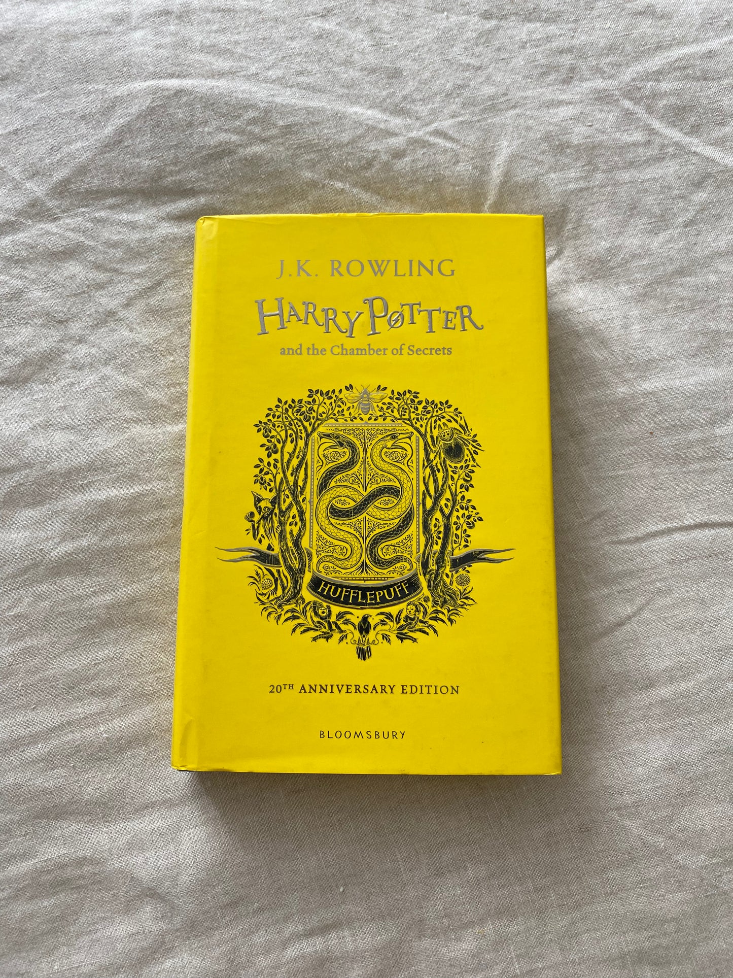 Harry Potter and the Chamber of Secrets - Hufflepuff Edition (Harry Potter House Editions)
