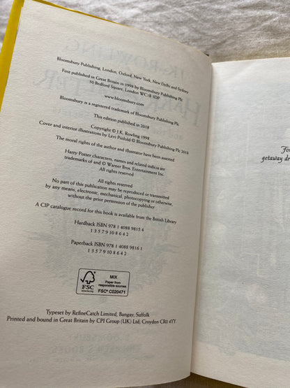 Harry Potter and the Chamber of Secrets - Hufflepuff Edition (Harry Potter House Editions)