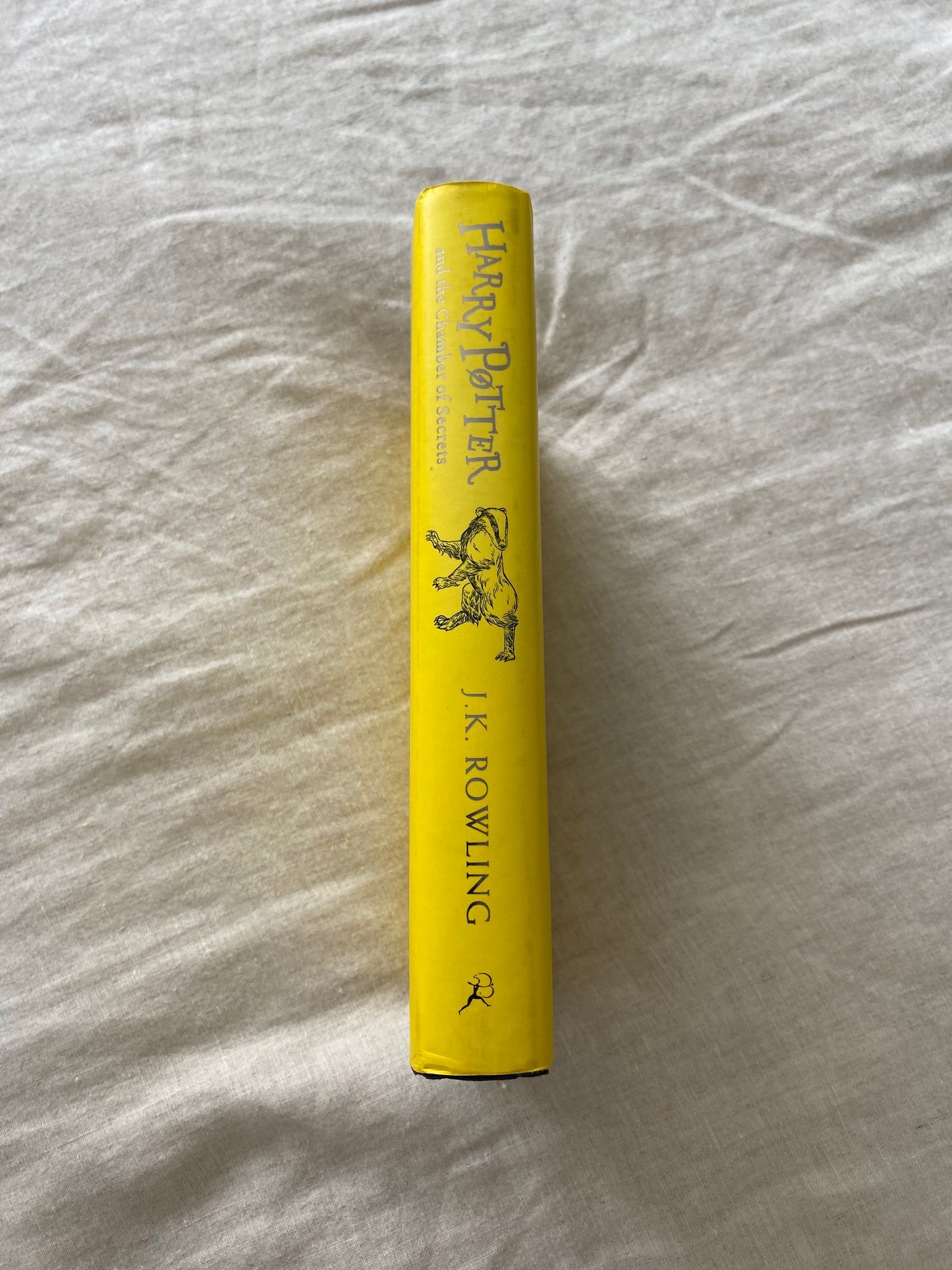 Harry Potter and the Chamber of Secrets - Hufflepuff Edition (Harry Potter House Editions)
