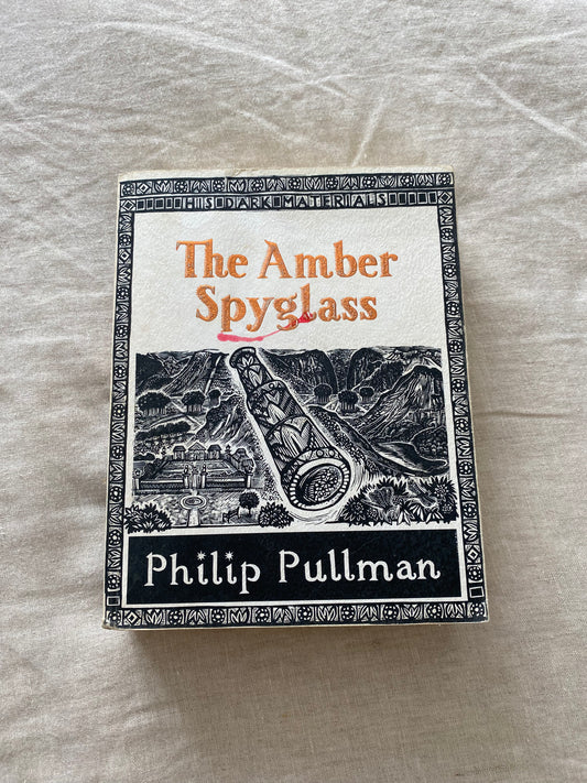 The Amber Spyglass Collector's Edition (His Dark Materials Series #3)
