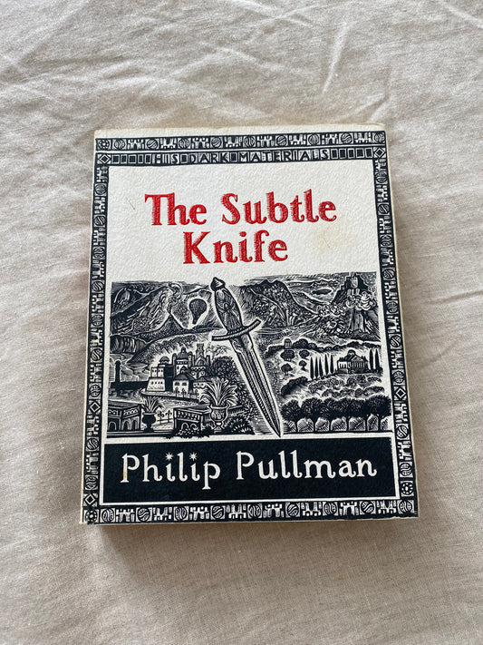 The Subtle Knife Collector's Edition (His Dark Materials Series #2)