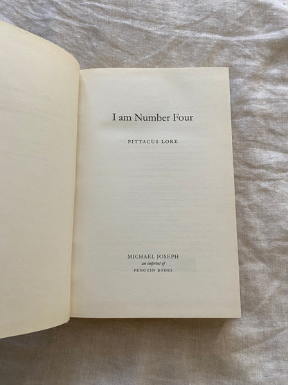I Am Number Four (Lorien Legacies Series #1)