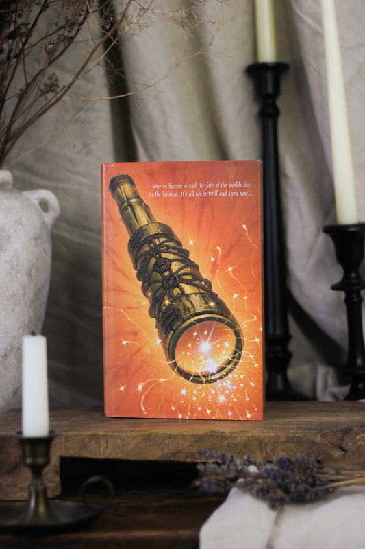 The Amber Spyglass (His Dark Materials Series #3)