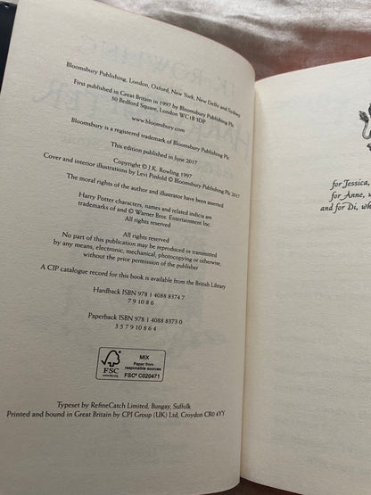 Harry Potter and the Philosopher's Stone - Gryffindor Edition (Harry Potter House Editions)