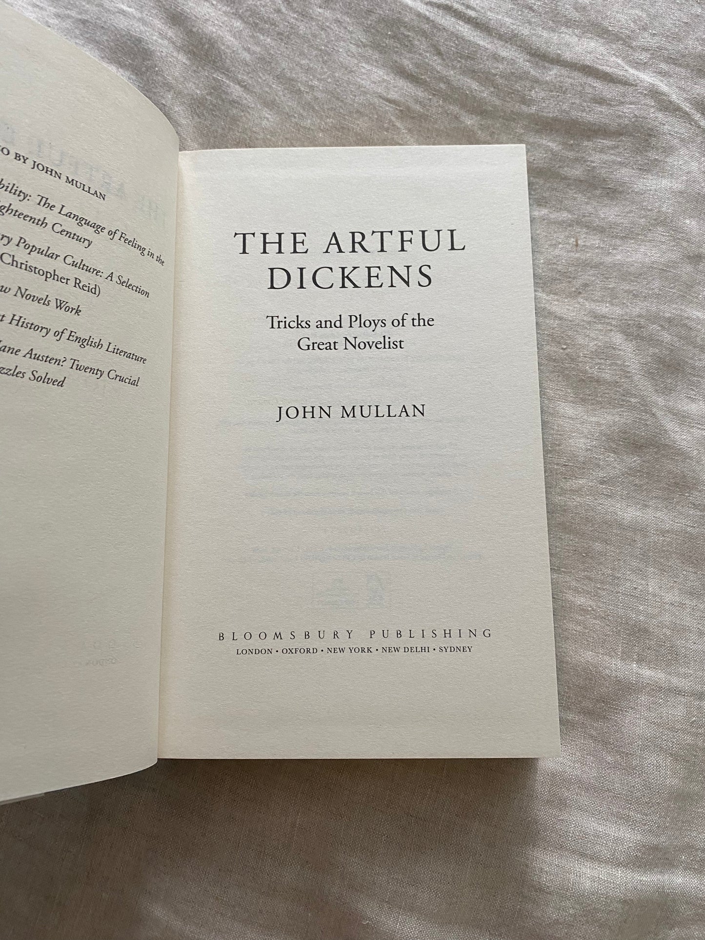 The Artful Dickens: The Tricks and Ploys of a Master Storyteller