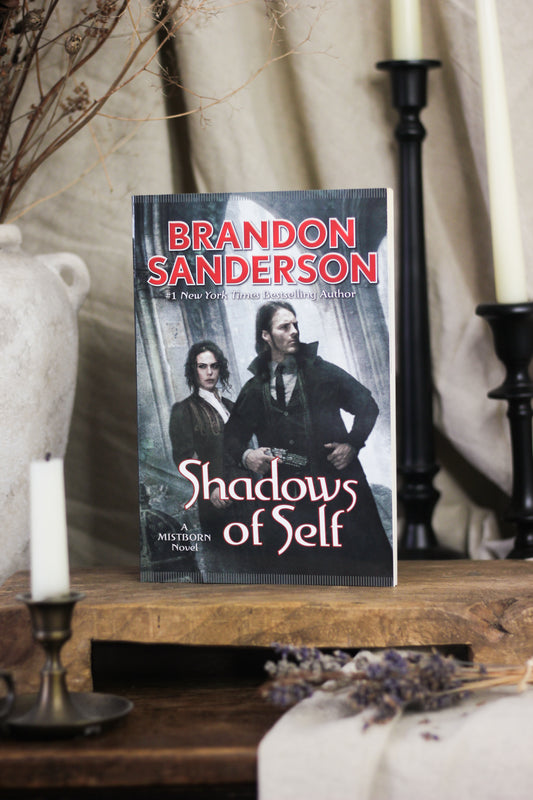 Shadows of Self: A Mistborn Novel (Mistborn Saga #5 / Wax and Wayne Series #2)