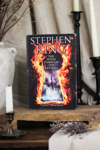 The Wind Through the Keyhole (The Dark Tower Series #4.5)