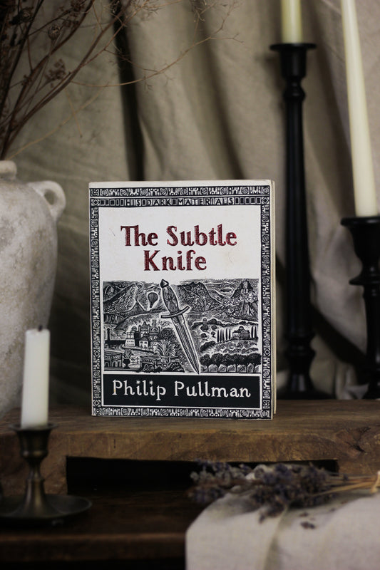 The Subtle Knife Collector's Edition (His Dark Materials Series #2)