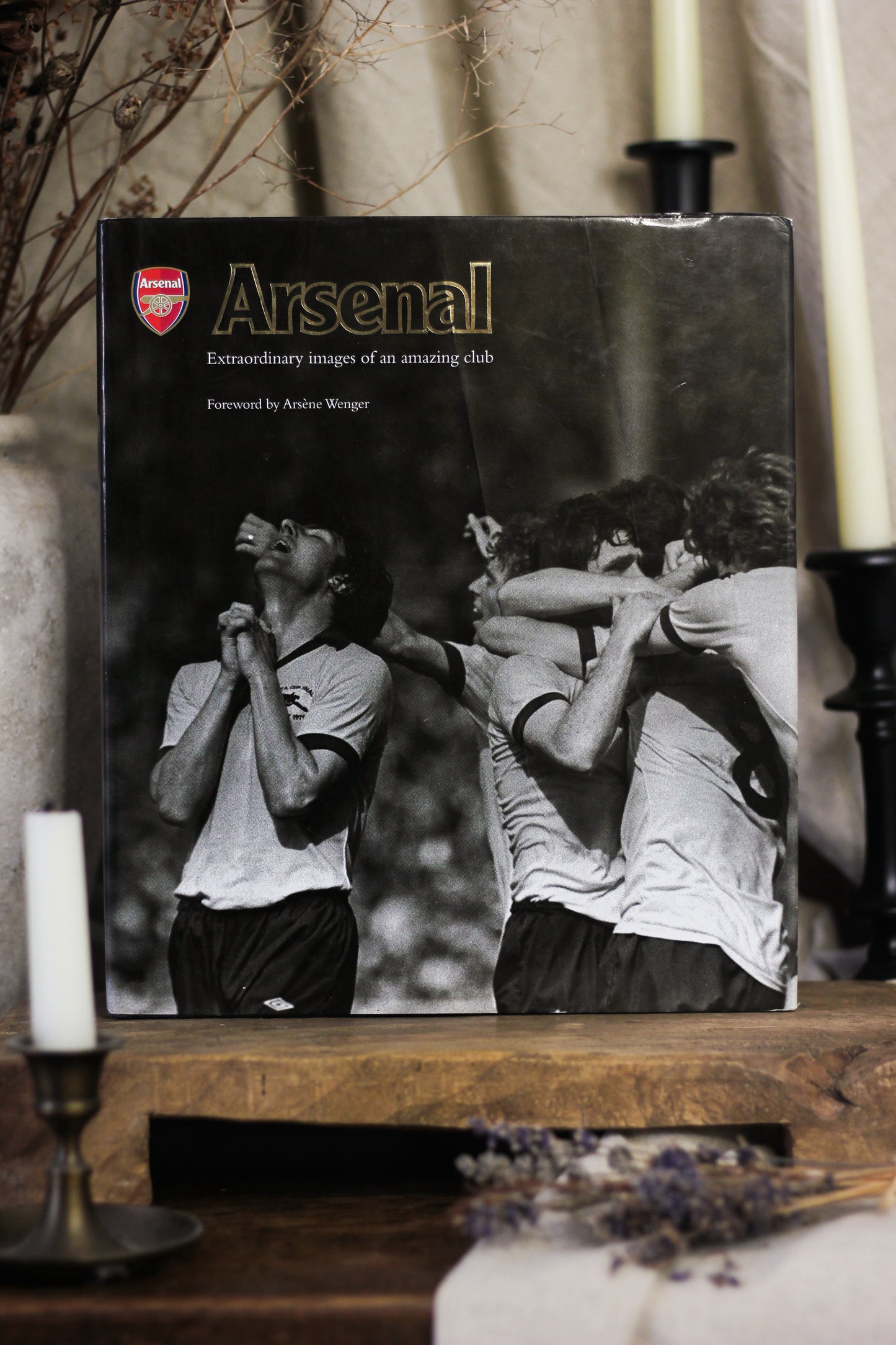 Arsenal: Extraordinary Images of an Amazing Club (Official Illustrated History)