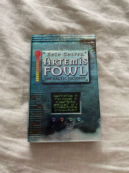 Artemis Fowl: The Arctic Incident (Artemis Fowl Series #2)