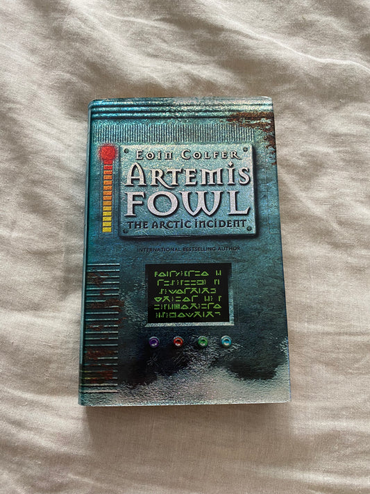 Artemis Fowl: The Arctic Incident (Artemis Fowl Series #2)