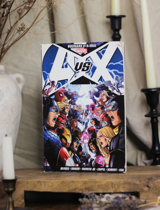 Avengers Vs. X-men Graphic Novel by Brian Michael Bendis (Marvel, 2012)