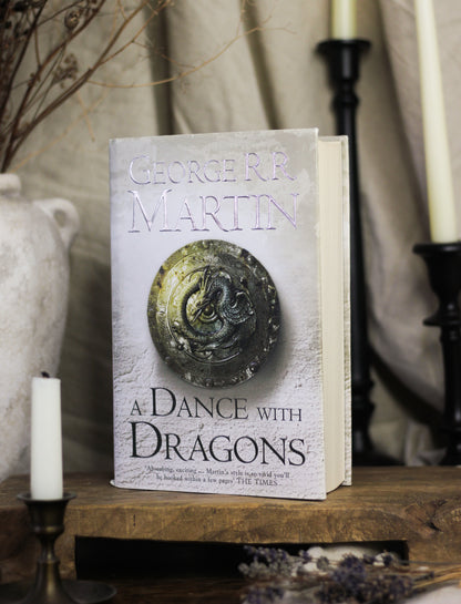 A Dance with Dragons (A Song of Ice and Fire Series #5)