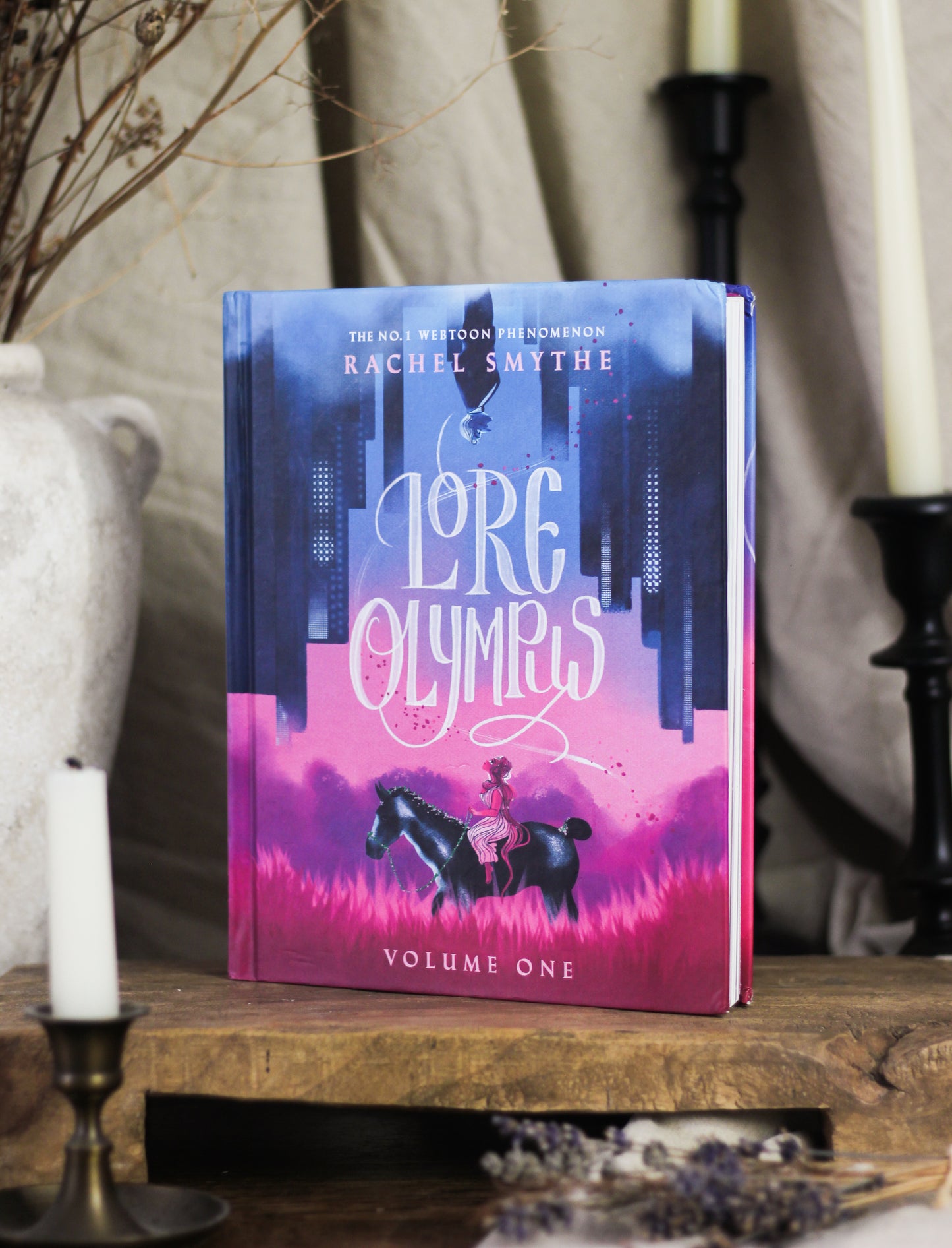 Lore Olympus: Volume One (Lore Olympus Series #1)