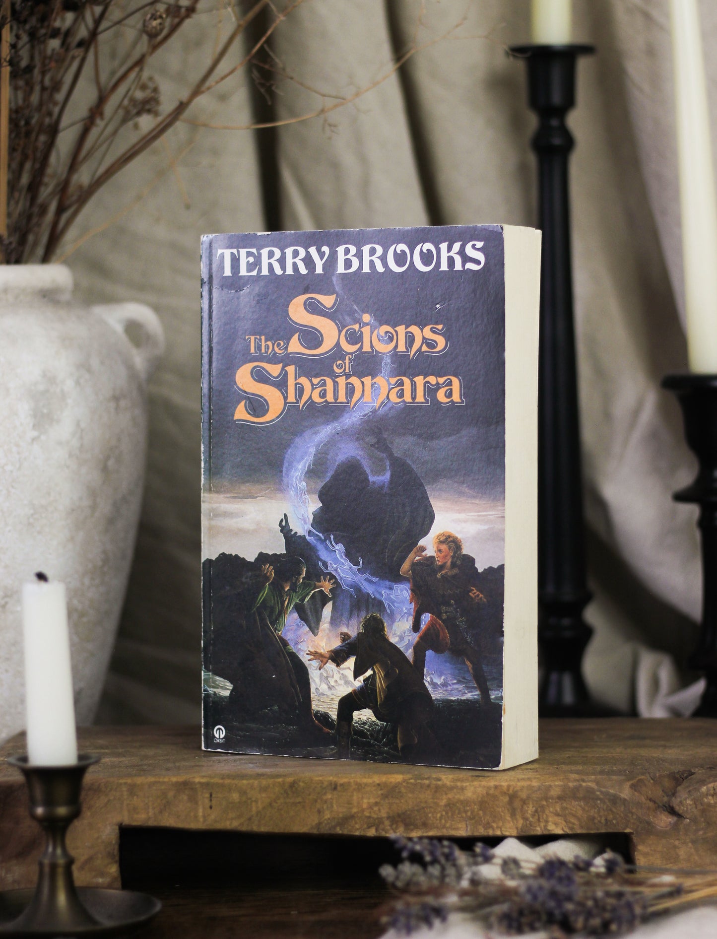 The Scions of Shannara (The Heritage of Shannara Series #1)