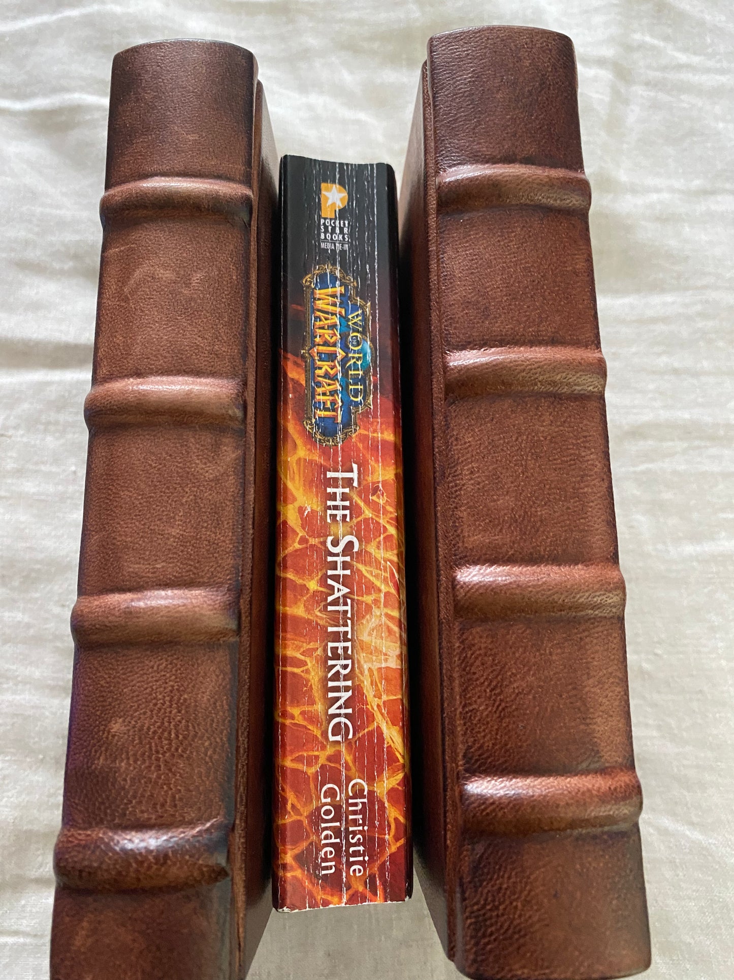 World of Warcraft: The Shattering: Prelude to Cataclysm (Book #1 in the Cataclysm series)
