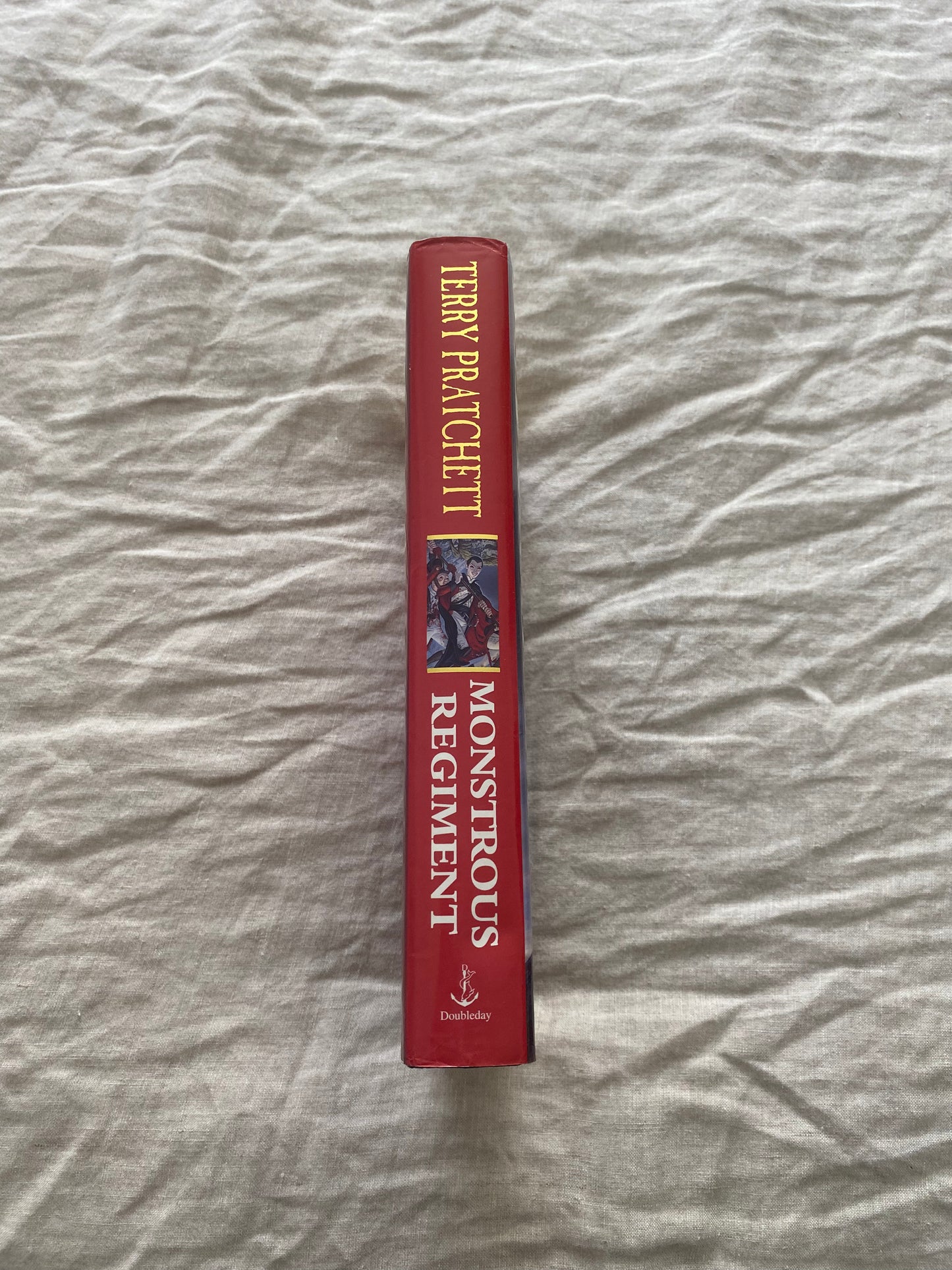 Monstrous Regiment (Discworld Series #31)