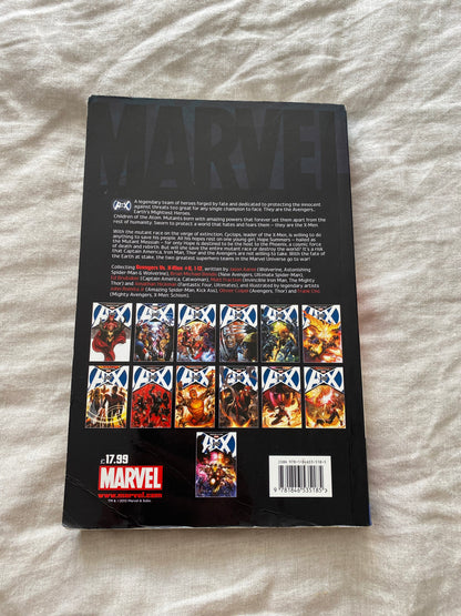 Avengers Vs. X-men Graphic Novel by Brian Michael Bendis (Marvel, 2012)