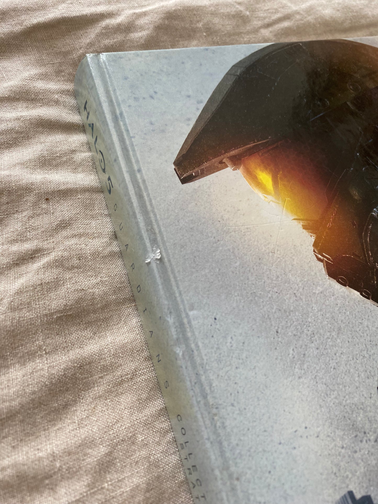 Halo 5: Guardians - Collector's Edition Strategy Guide