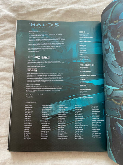Halo 5: Guardians - Collector's Edition Strategy Guide