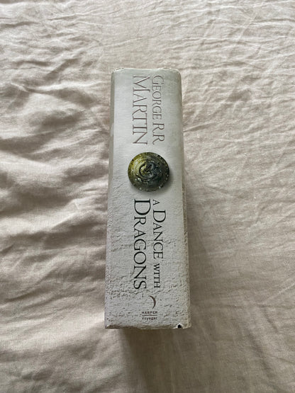 A Dance with Dragons (A Song of Ice and Fire Series #5)