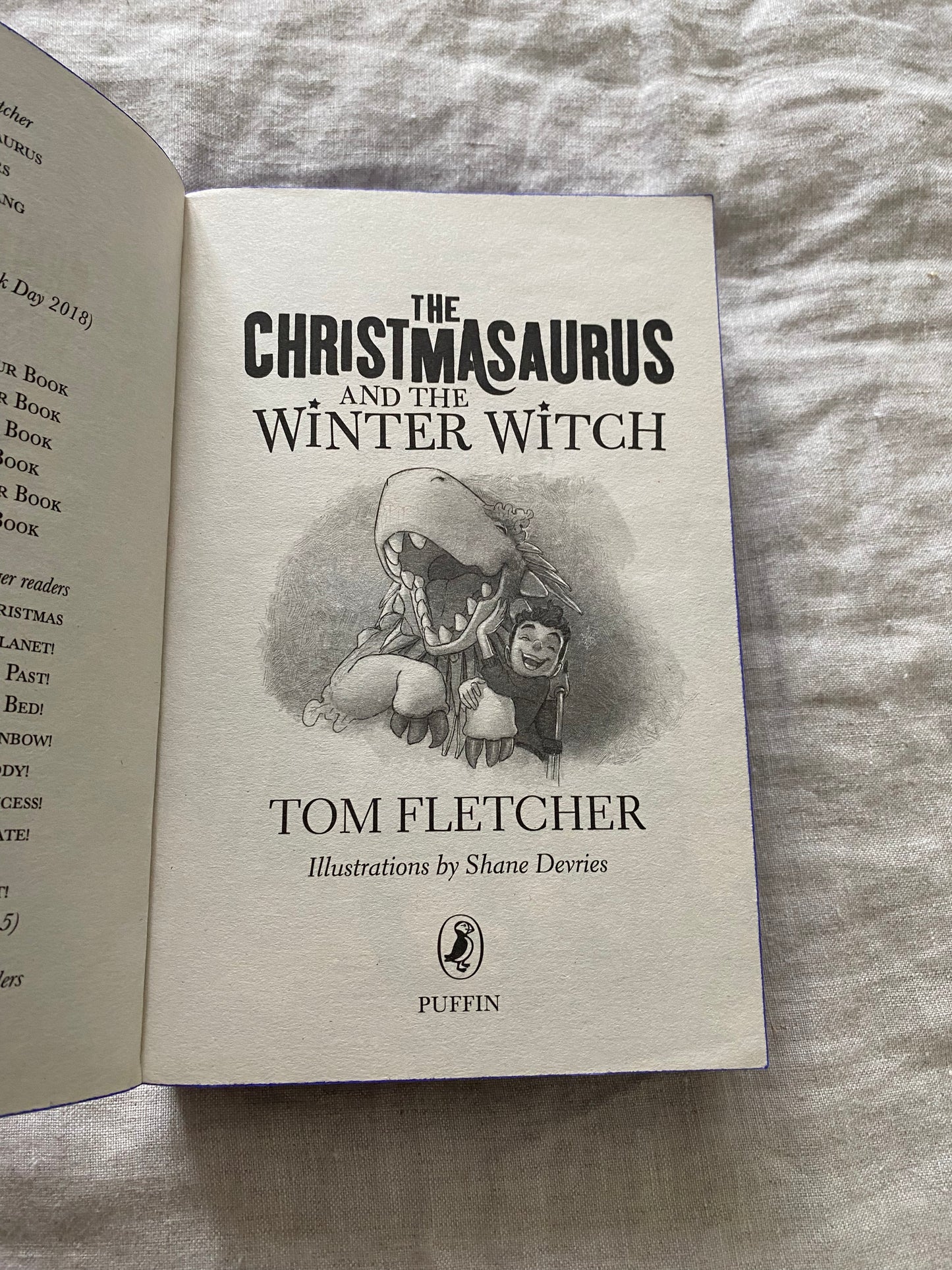 The Christmasaurus and the Winter Witch (The Christmasaurus Series #2)