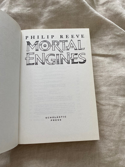 Mortal Engines (Mortal Engines Quartet #1)