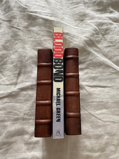 Blood Bond (Blood Line Trilogy #2)