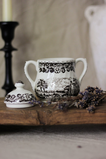 "Elizabethan Brown” Sugar Bowl